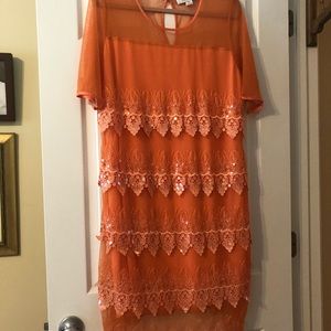 DESIGNER BEAUTIFUL, NWOT XL LIGHT WEIGHT DRESS!!!